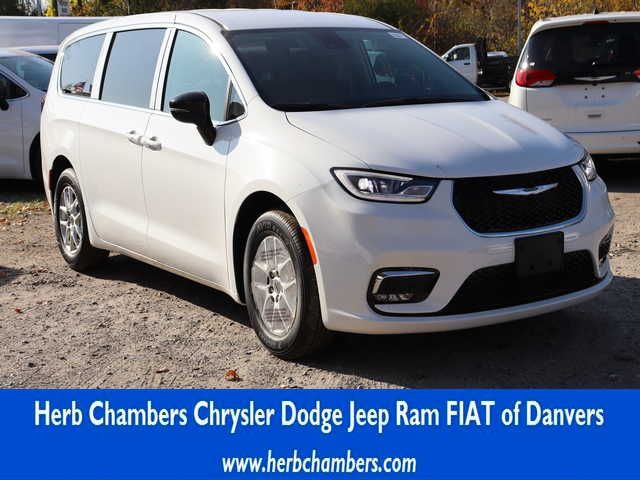 2024 Chrysler Pacifica Touring-L