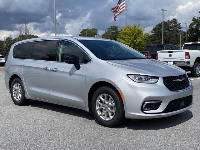 2024 Chrysler Pacifica Touring-L