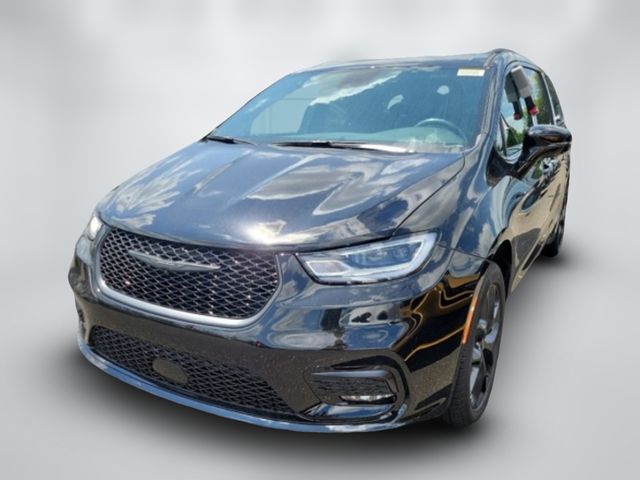 2024 Chrysler Pacifica Touring-L