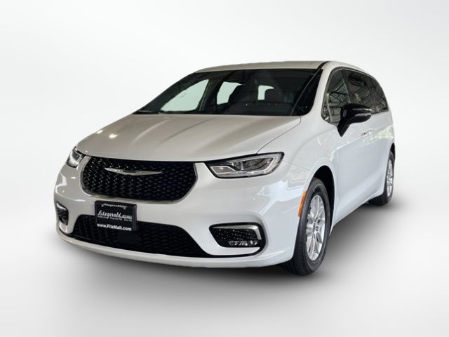 2024 Chrysler Pacifica Touring
