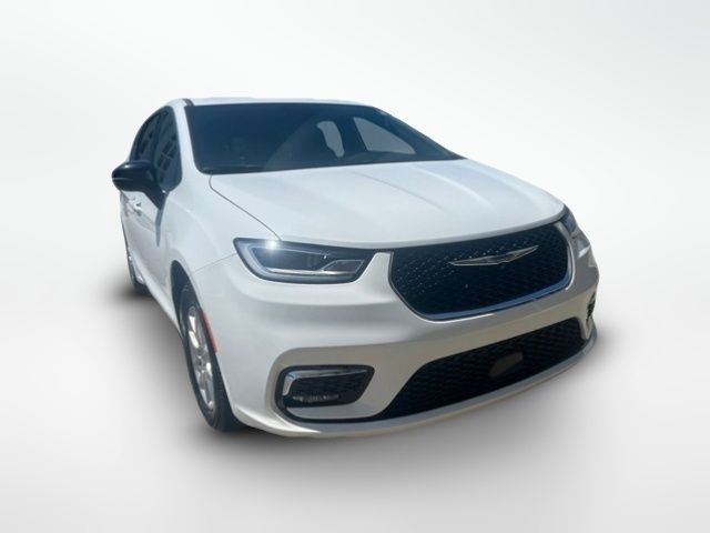 2024 Chrysler Pacifica Touring