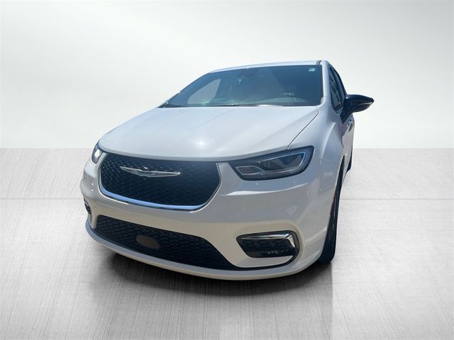 2024 Chrysler Pacifica Touring