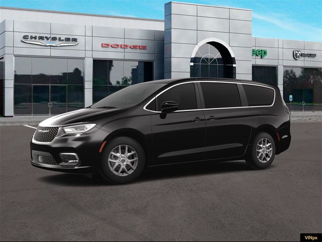 2024 Chrysler Pacifica Touring