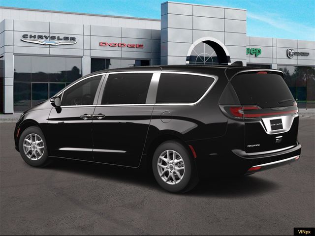 2024 Chrysler Pacifica Touring