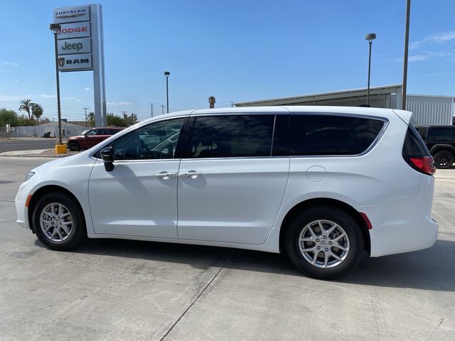 2024 Chrysler Pacifica Touring-L