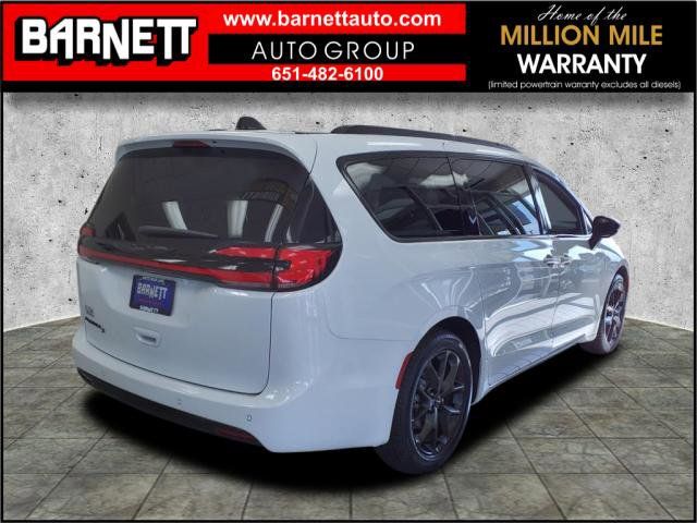 2024 Chrysler Pacifica Touring-L