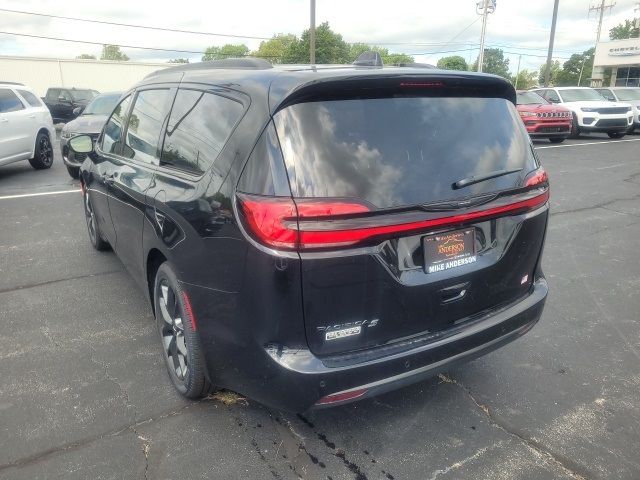 2024 Chrysler Pacifica Touring-L