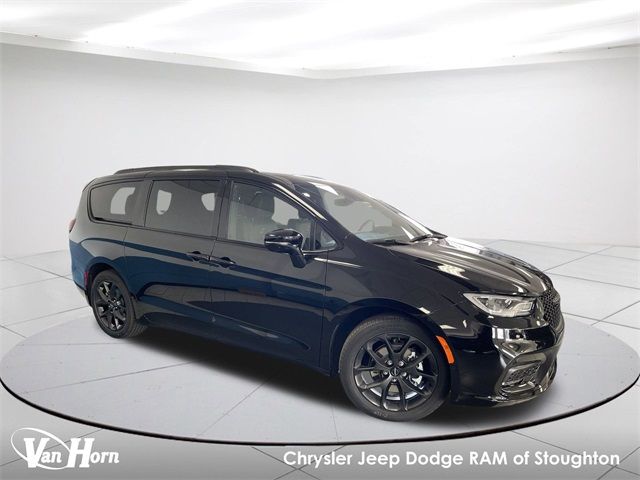 2024 Chrysler Pacifica Touring-L