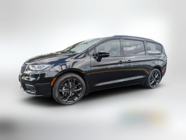 2024 Chrysler Pacifica Touring-L