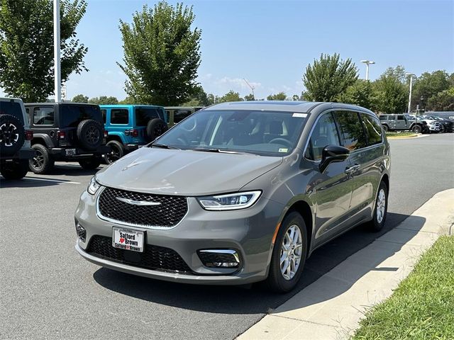 2024 Chrysler Pacifica Touring-L