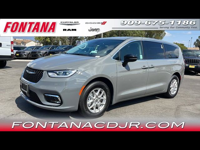 2024 Chrysler Pacifica Touring-L