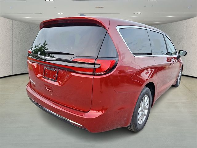 2024 Chrysler Pacifica Touring-L