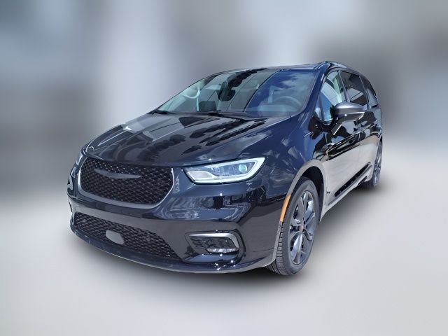 2024 Chrysler Pacifica Touring-L