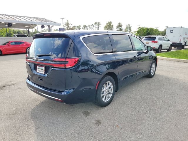 2024 Chrysler Pacifica Touring-L