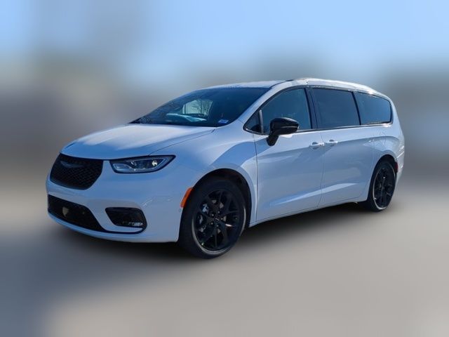 2024 Chrysler Pacifica Touring-L