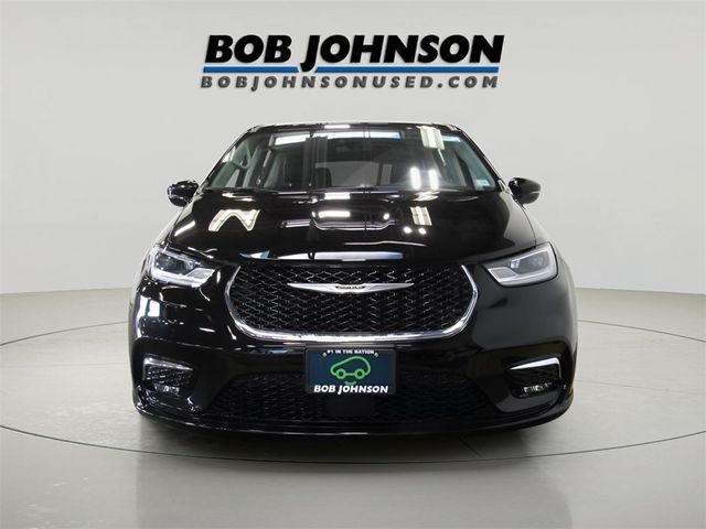 2024 Chrysler Pacifica Touring-L