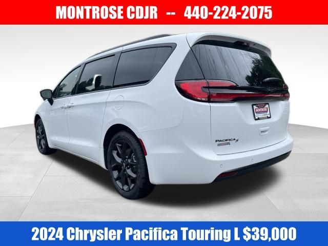 2024 Chrysler Pacifica Touring-L