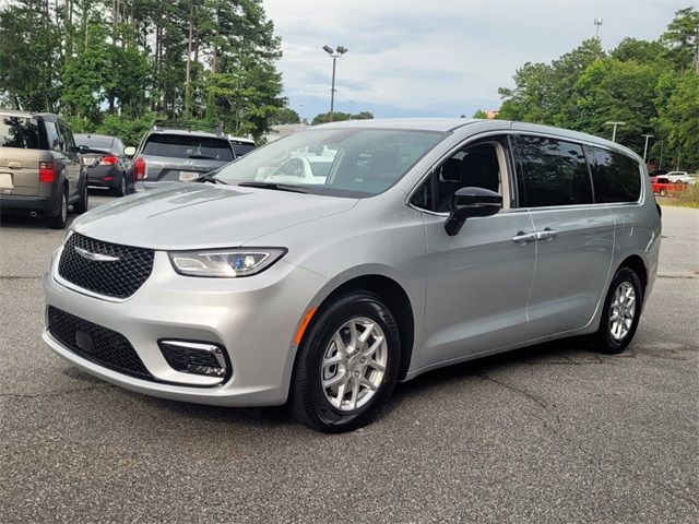 2024 Chrysler Pacifica Touring-L