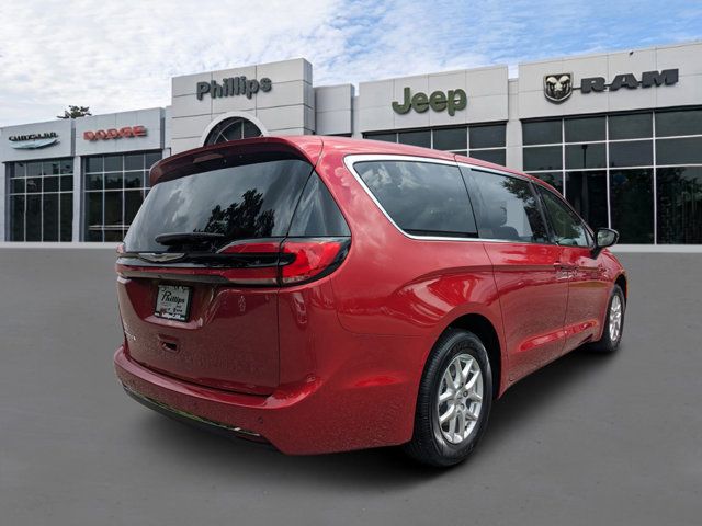 2024 Chrysler Pacifica Touring-L