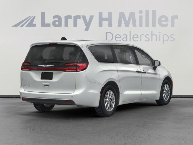 2024 Chrysler Pacifica Touring-L