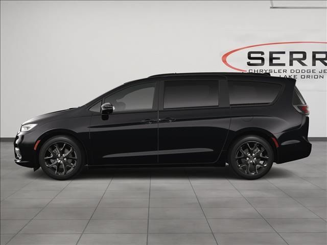 2024 Chrysler Pacifica Touring-L