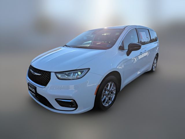 2024 Chrysler Pacifica Touring-L