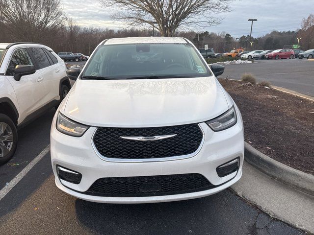 2024 Chrysler Pacifica Touring-L