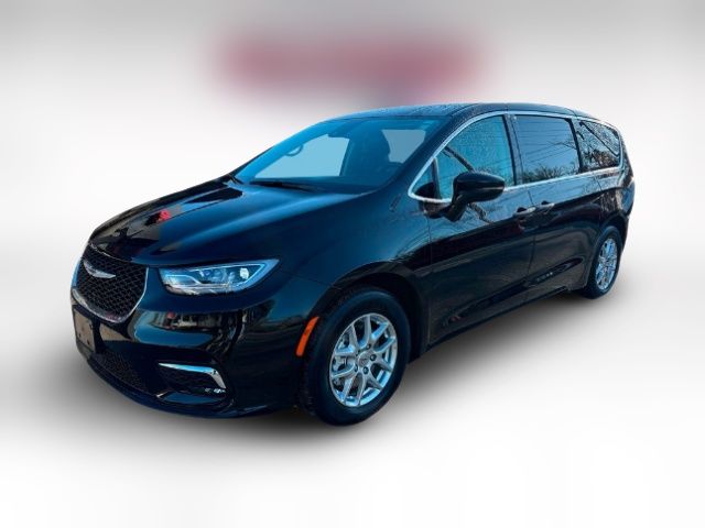 2024 Chrysler Pacifica Touring-L