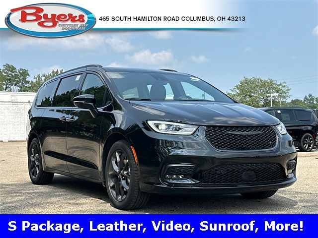 2024 Chrysler Pacifica Touring-L