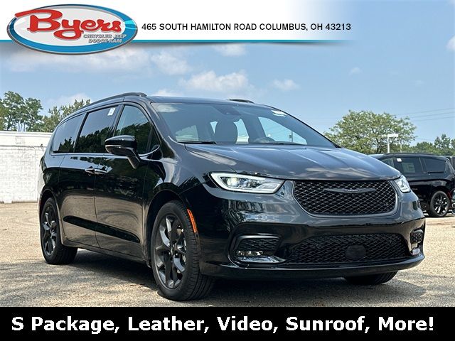 2024 Chrysler Pacifica Touring-L