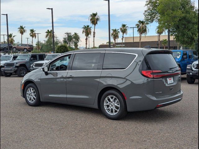 2024 Chrysler Pacifica Touring-L