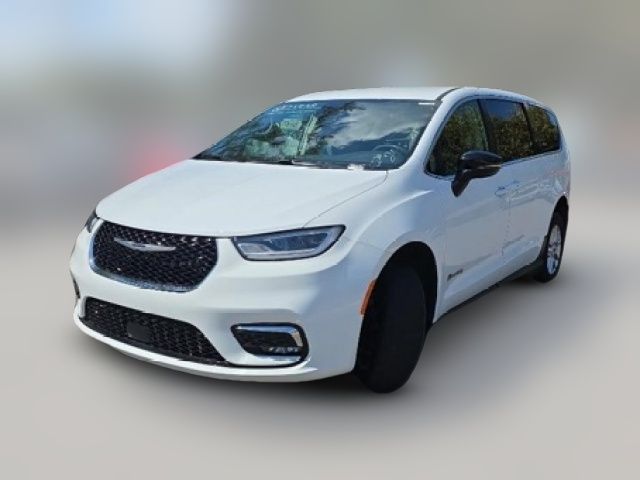 2024 Chrysler Pacifica Touring-L