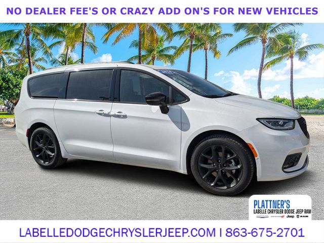 2024 Chrysler Pacifica Touring-L