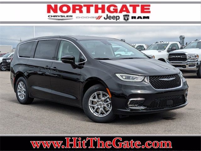 2024 Chrysler Pacifica Touring-L