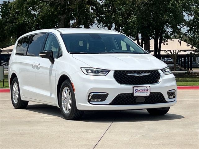 2024 Chrysler Pacifica Touring-L