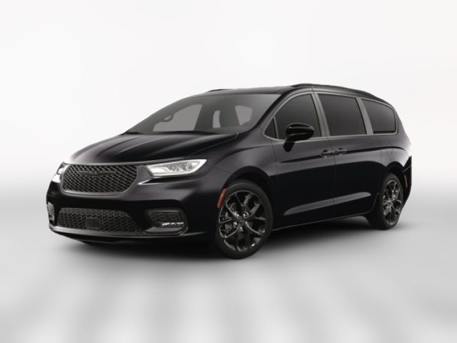 2024 Chrysler Pacifica Touring-L