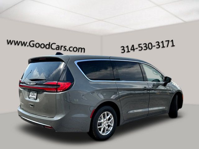 2024 Chrysler Pacifica Touring-L