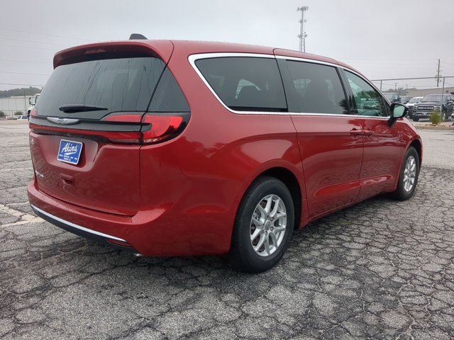 2024 Chrysler Pacifica Touring-L