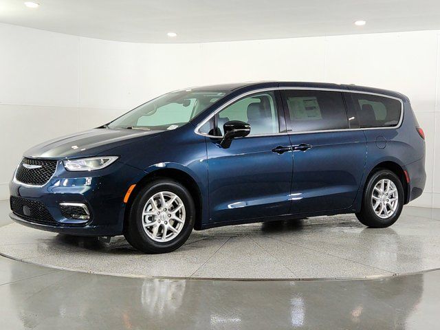 2024 Chrysler Pacifica Touring-L