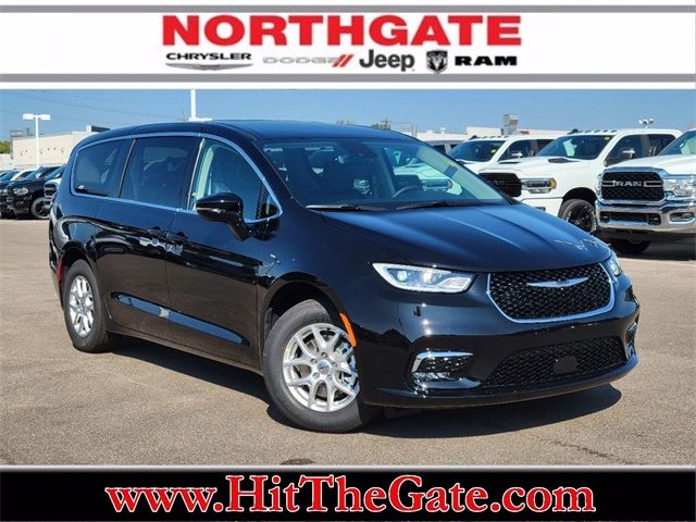 2024 Chrysler Pacifica Touring-L