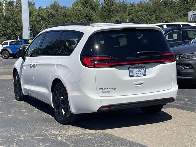 2024 Chrysler Pacifica Touring-L