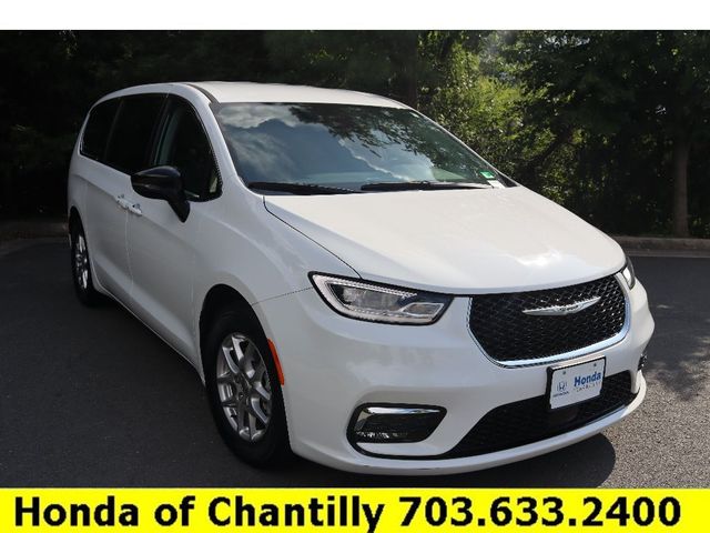 2024 Chrysler Pacifica Touring-L