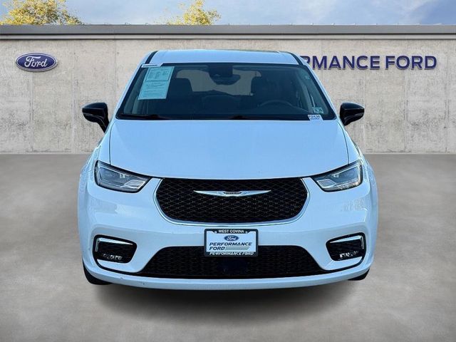 2024 Chrysler Pacifica Touring-L