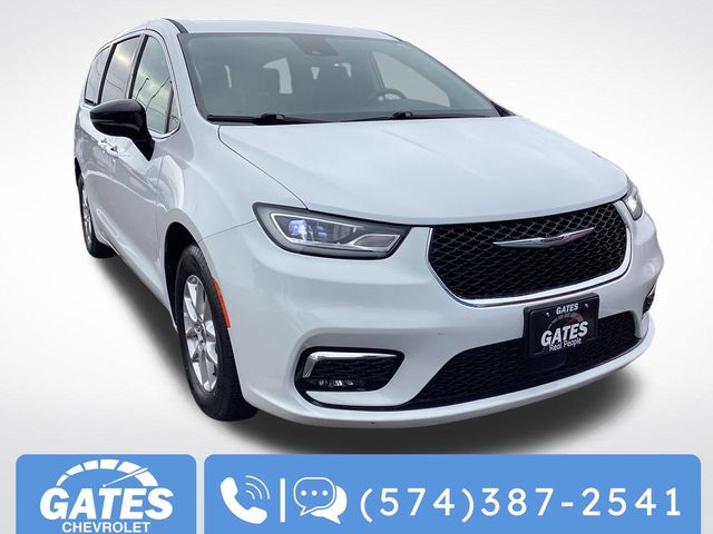 2024 Chrysler Pacifica Touring-L