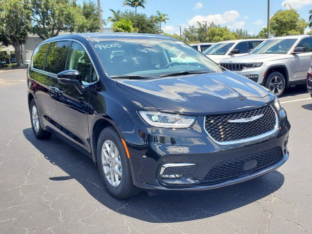 2024 Chrysler Pacifica Touring-L