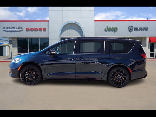 2024 Chrysler Pacifica Touring-L