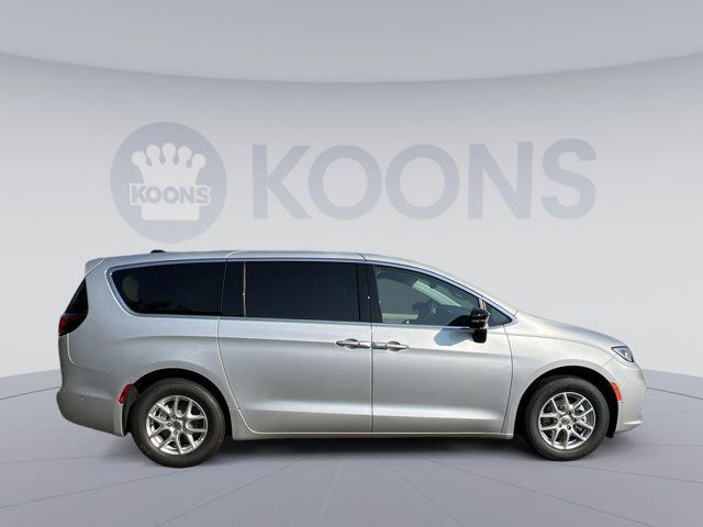 2024 Chrysler Pacifica Touring-L