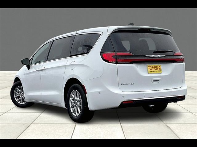 2024 Chrysler Pacifica Touring-L