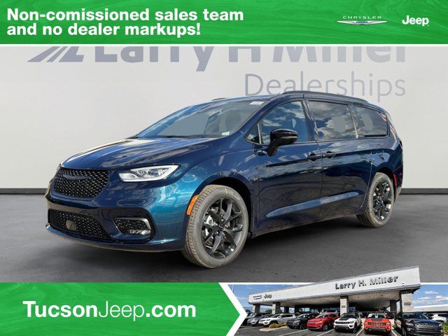 2024 Chrysler Pacifica Touring-L