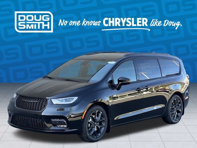 2024 Chrysler Pacifica Touring-L